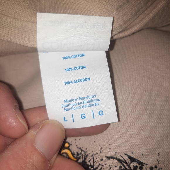 Kyle Larson Dirt Sprint Car T-shirt Size Large #57 Finley Farms Elk Grove CA - Picture 4 of 6